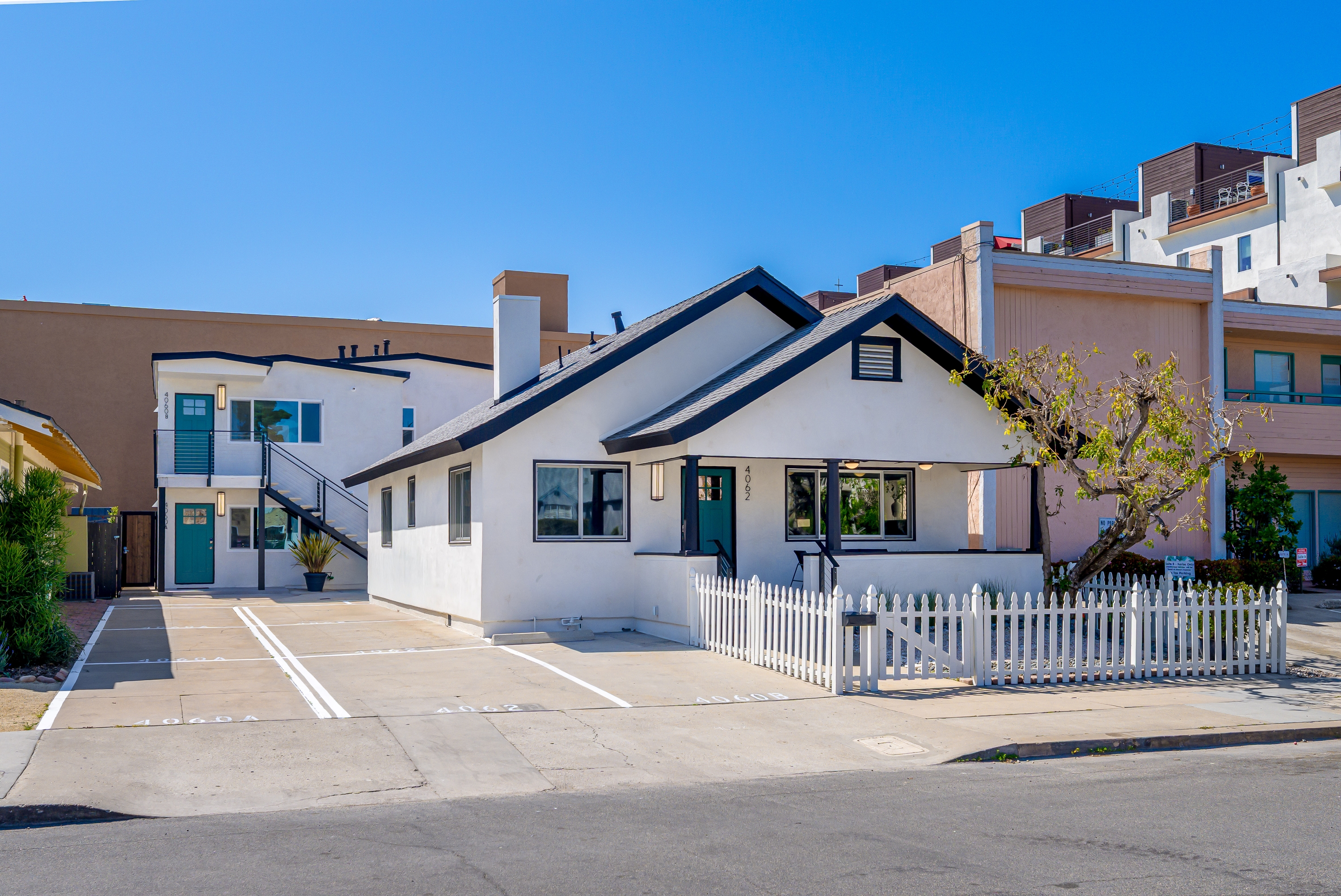 4062 Goldfinch Street